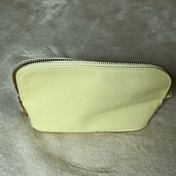 Versace Perfume/Makeup bag - Picture 3 of 4